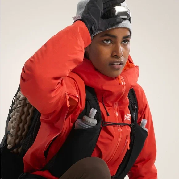 Arc’teryx Women's Red Jacket Medium Insulated Beta AR Puffer Gortex Snow Coat - Picture 6 of 12